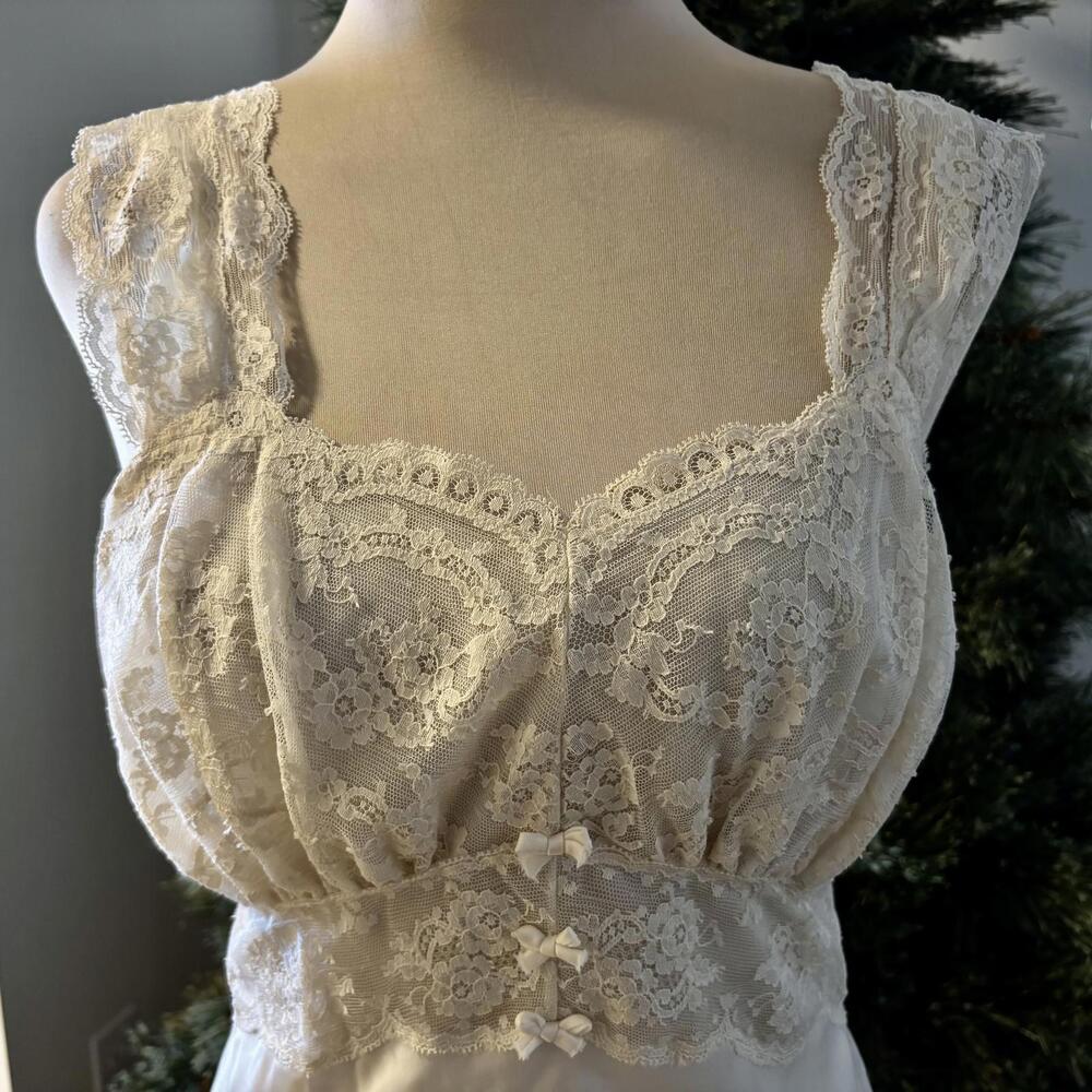 Vintage 1950's Fischer Heavenly Ivory Satin Lace Nightgown M - Picture 3 of 8
